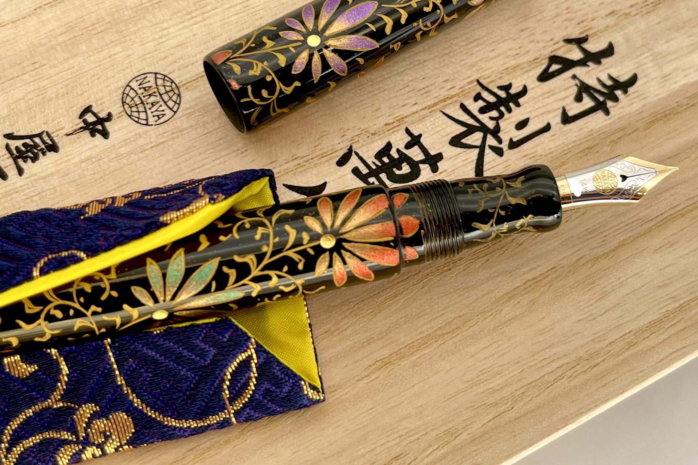 NakayaPiccoloLongWriterChinkinPalmetBlackColorfulLines3FP_E